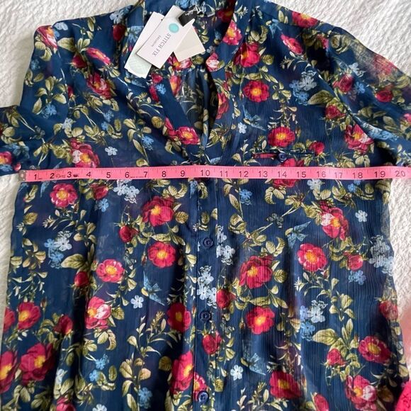 Kut From The Kloth NWT Sinclair floral button up shirt Size medium - Picture 7 of 7